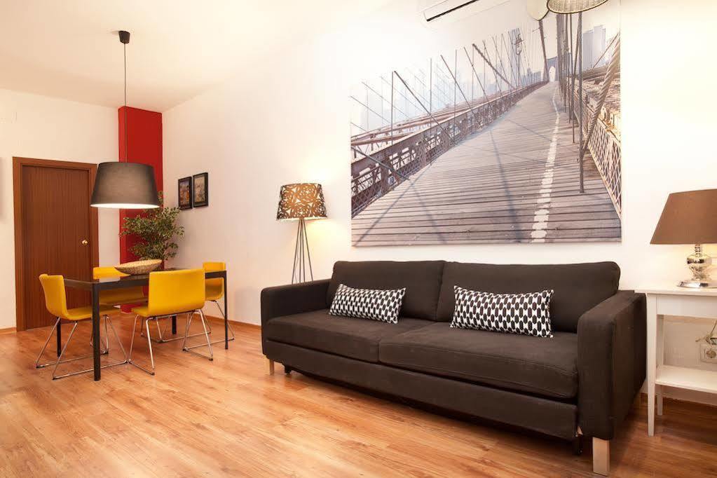 Portal Del Angel Barcelona Apartment Luaran gambar